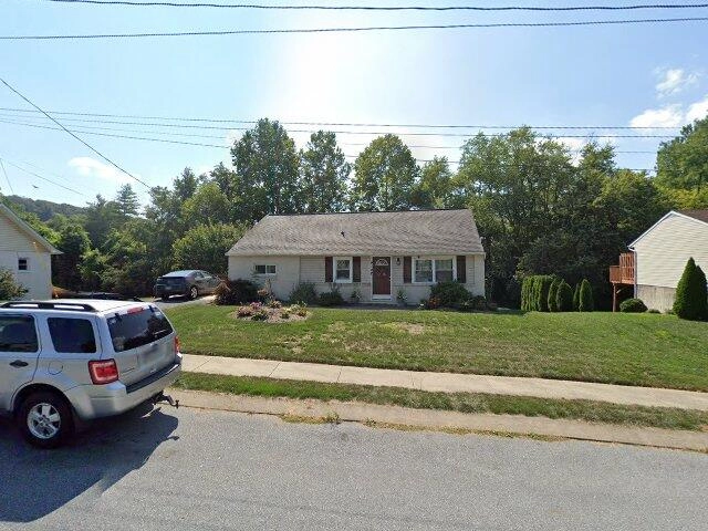 House image located at Mount Joy, PA 17552