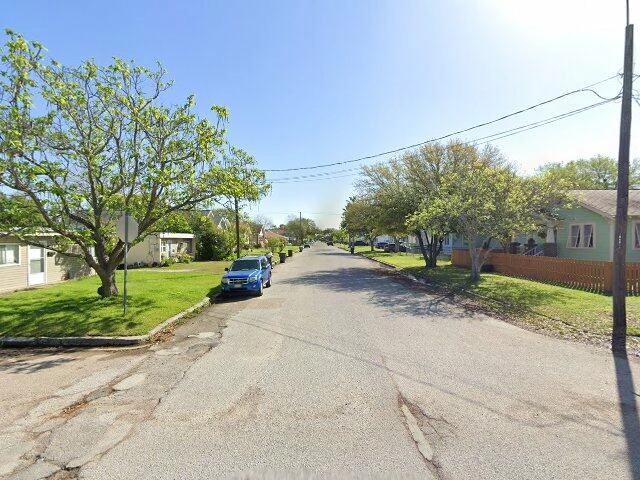 House image located at Galveston, TX 77550