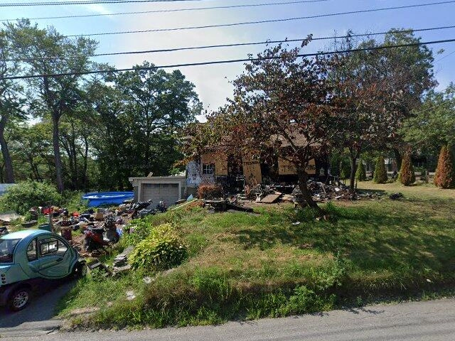 House image located at North Grafton, MA 01536