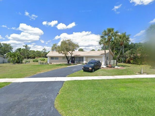 House image located at Lake Worth, FL 33467