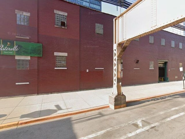 House image located at Chicago, IL 60607