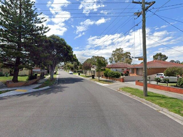 House image located at Lake Orion, MI 48360