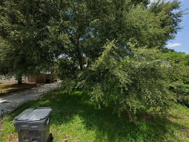 House image located at Saint Petersburg, FL 33714