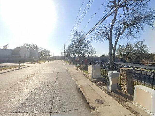 House image located at Pensacola, FL 32505