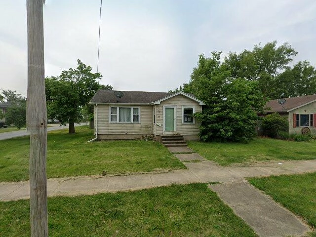 House image located at Pontiac, IL 61764