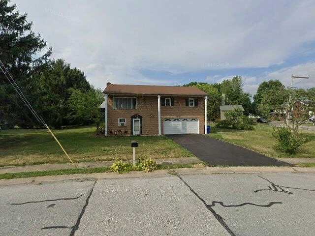 House image located at York, PA 17408