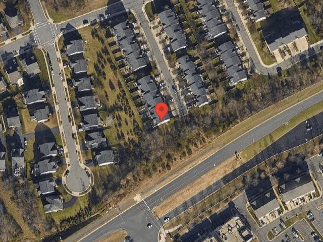 House image located at Leesburg, VA 20176