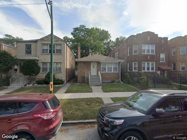 House image located at Chicago, IL 60617