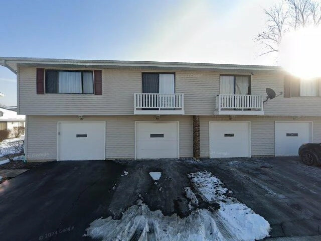 House image located at Schaumburg, IL 60193