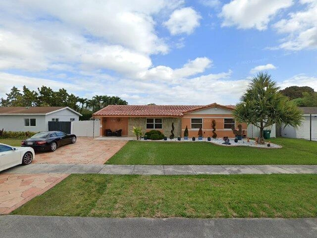 House image located at Miami, FL 33175