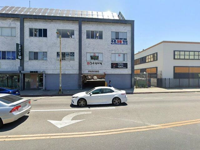 House image located at Chester, PA 19013