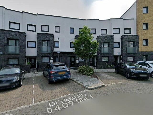 House image located at Rochester, MA 02770