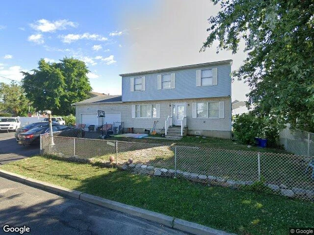 House image located at Keyport, NJ 07735