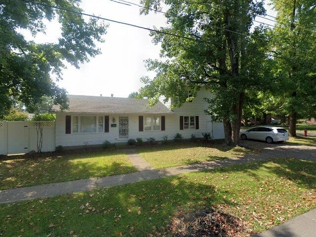 House image located at Marion, IL 62959