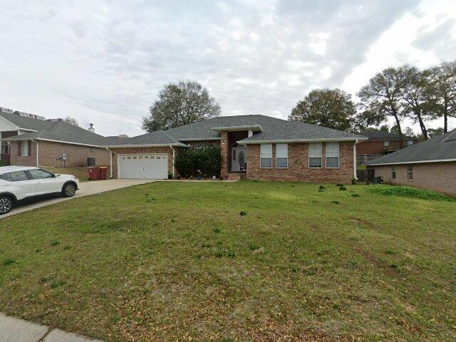 House image located at Crestview, FL 32536