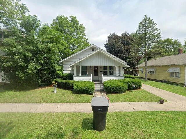 House image located at South Bend, IN 46613