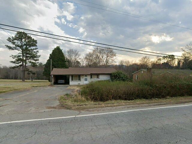 House image located at Morganton, NC 28655