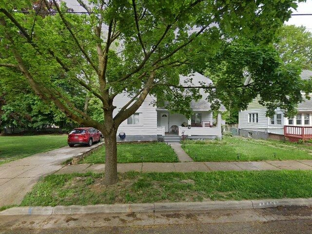 House image located at Akron, OH 44305