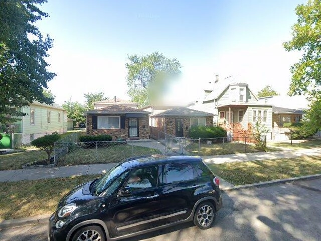 House image located at Chicago, IL 60628