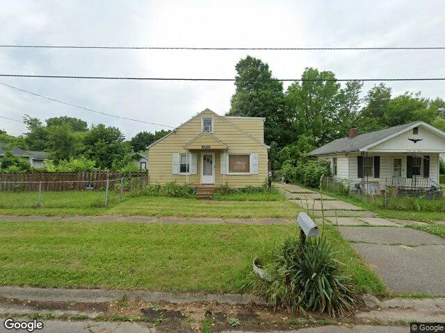 House image located at Flint, MI 48506