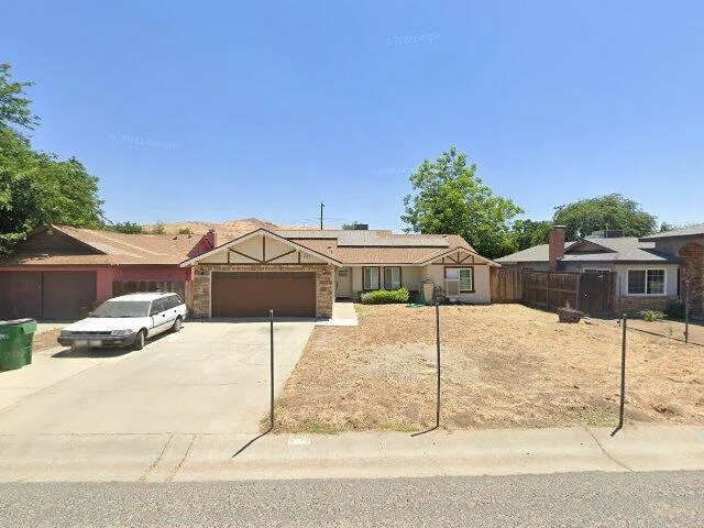 House image located at Lindsay, CA 93247