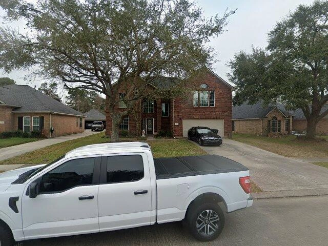House image located at League City, TX 77573