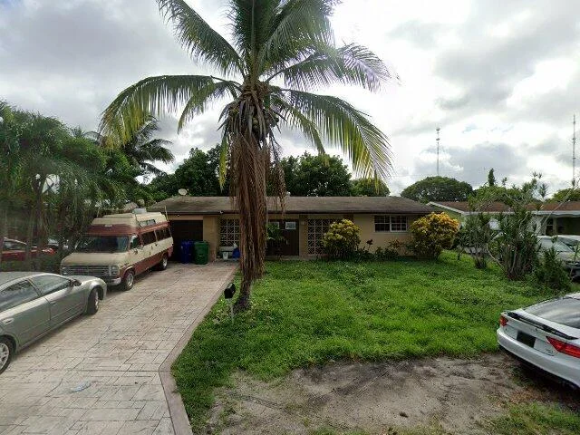 House image located at Hollywood, FL 33023