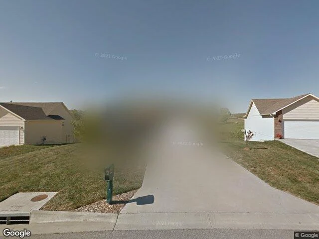 House image located at Tonganoxie, KS 66086