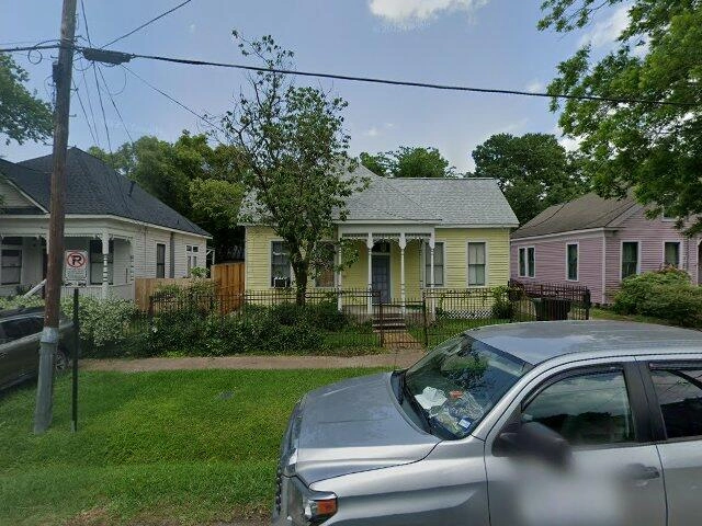 House image located at Houston, TX 77007