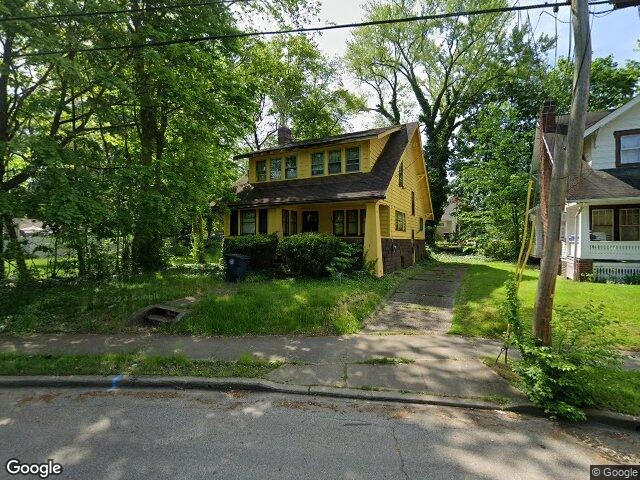 House image located at Akron, OH 44320