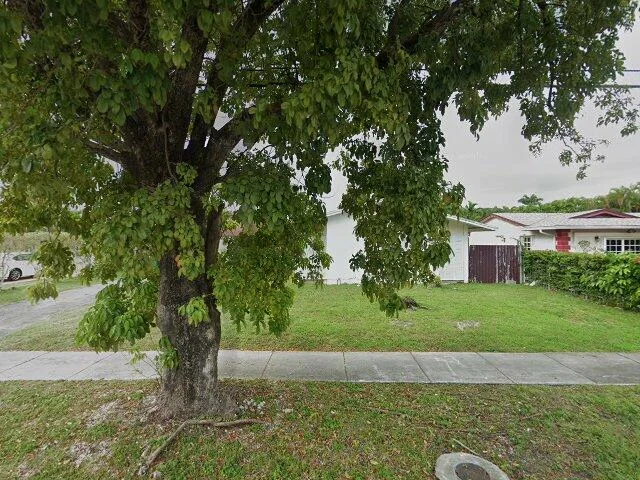 House image located at Miami, FL 33157