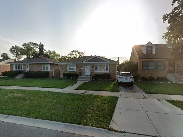 House image located at Westchester, IL 60154