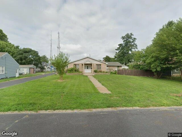 House image located at Peoria, IL 61614