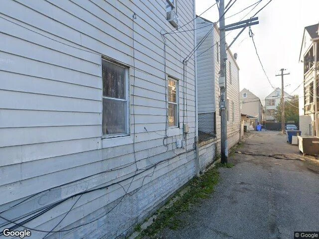 House image located at Chicago, IL 60609