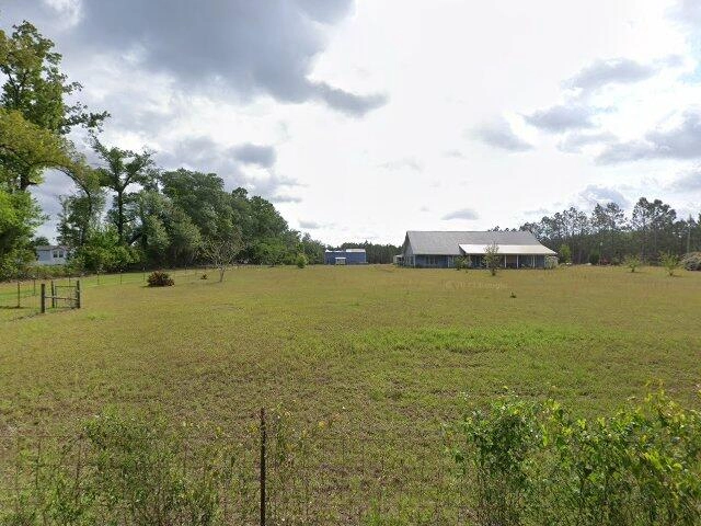 House image located at Greenwood, FL 32443