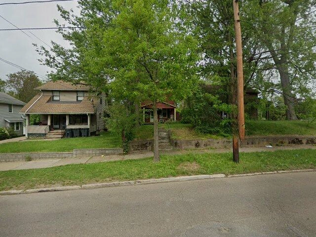 House image located at Akron, OH 44305