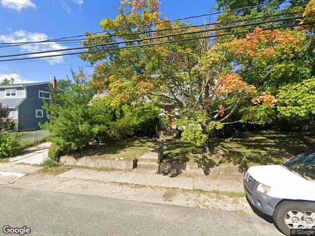 House image located at Farmingdale, NY 11735