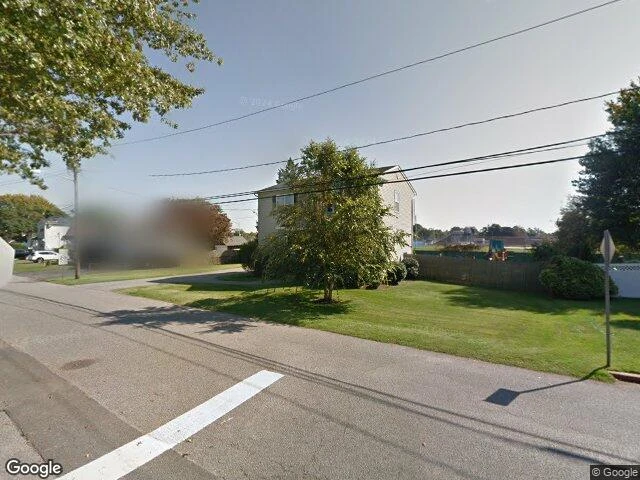 House image located at West Islip, NY 11795