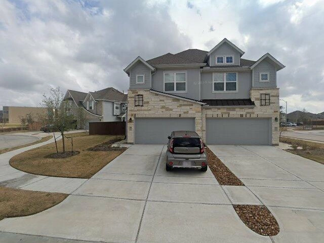 House image located at Rosharon, TX 77583