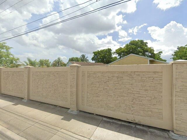 House image located at Hollywood, FL 33025