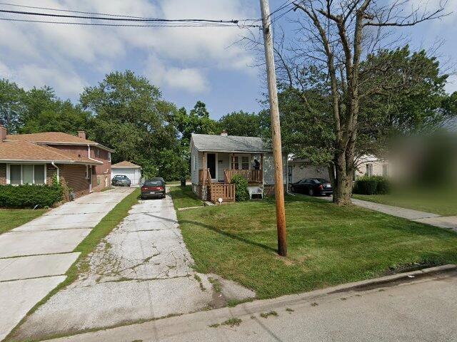 House image located at Dolton, IL 60419