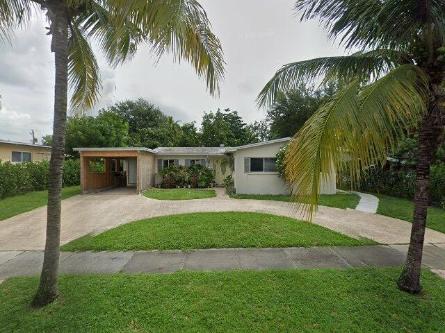 House image located at Miami, FL 33179