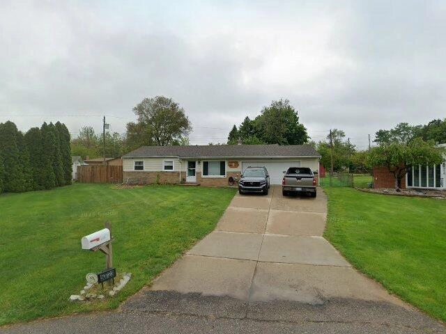 House image located at Utica, MI 48317