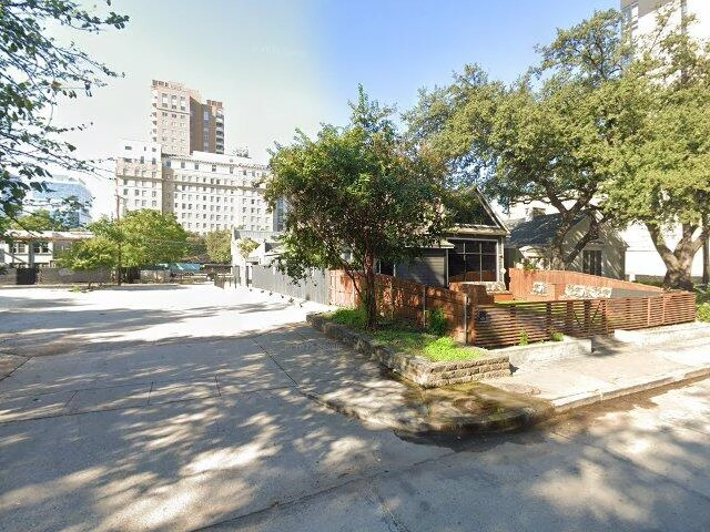 House image located at Dallas, TX 75201