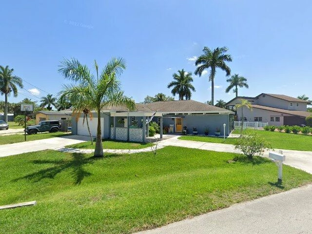 House image located at North Fort Myers, FL 33903