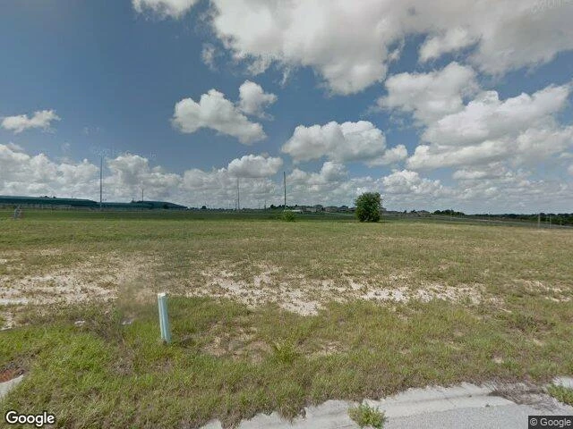 House image located at Dundee, FL 33838