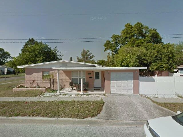 House image located at Saint Petersburg, FL 33713