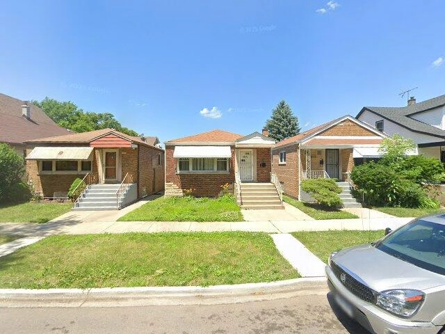 House image located at Chicago, IL 60617