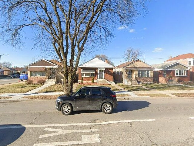 House image located at Chicago, IL 60620