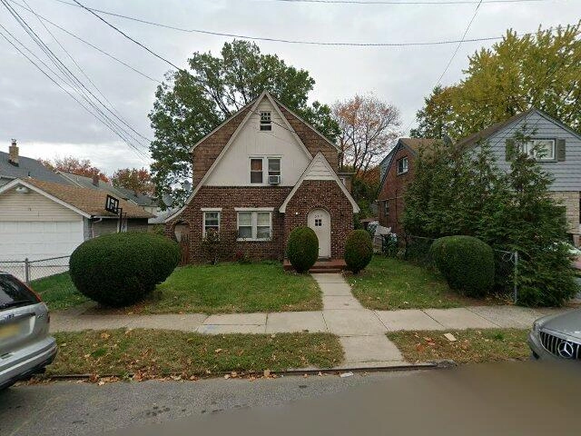 House image located at Paterson, NJ 07514